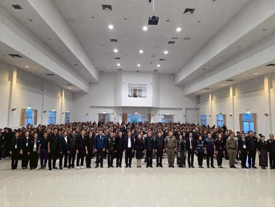 นายธนะชัย อนันตภักดิ์ นายกองค์การบริหารส่วนตำบลเหล่าไฮงาม มอบหมายให้ นางสุเพลิน บูรวัฒน์ รองนายกองค์การบริหารส่วนตำบล พร้อมด้วย พนักงานส่วนตำบล และประชาชนจำนวน 10 คน เข้าถวายสักการะพระบรมศพ สมเด็จพระนางเจ้าสิริกิติ์ พระบรมราชีนีนาถ พระบรมราชนนีพันปีหลวง ระหว่างวันที่ 16 – 17 พฤศจิกายน 2568 ณ พระที่นั่งดุสิตมหาปราสาท