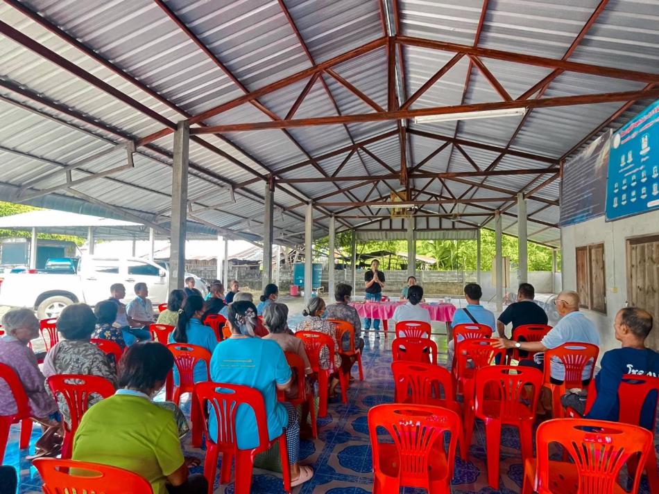 ลงพื้นที่ประชุมร่วมกับกลุ่มเศรษฐกิจชุมชนตำบลเหล่าไฮงามทั้ง 12 หมู่เพื่อดำเนินการชี้แจงหลักเกณฑ์การกู้ยืมเงินโครงการเศรษฐกิจชุมชนตำบลเหล่าไฮงาม เพื่อประโยชน์ของประชาชนในพื้นที่ และเป็นไปตามระเบียบของทางราชการ ณ พื้นที่ ตำบลเหล่าไฮงาม
