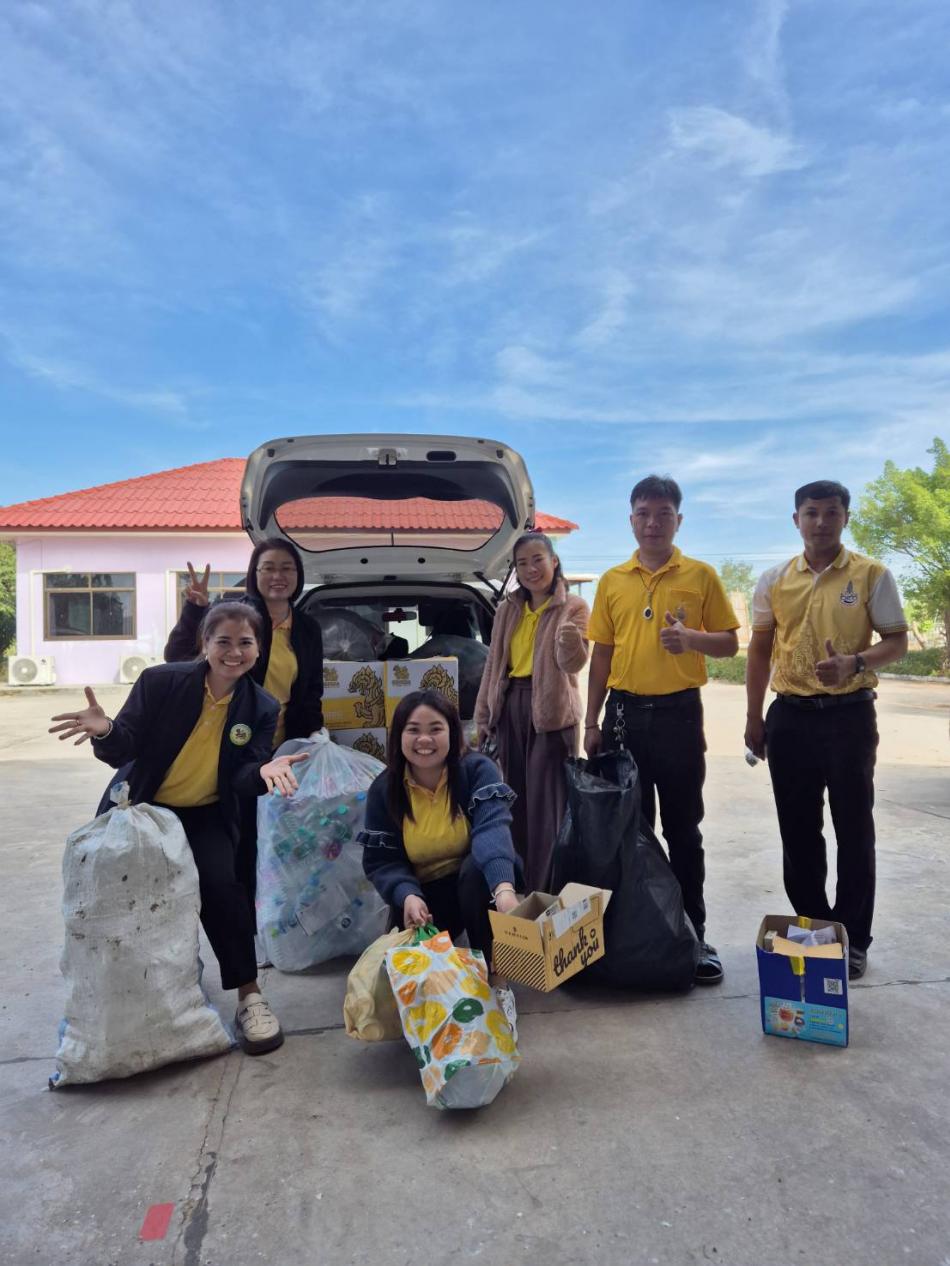 วันที่ 9 ธันวาคม 2567 กองสาธารณสุขและสิ่งแวดล้อม พร้อมด้วยคณะกรรมการบริหารธนาคารขยะ  ได้เปิดรับซื้อขยะ จุดรับซื้อ ณ หอประชุมองค์การบริหารส่วนตำบลเหล่าไฮงาม